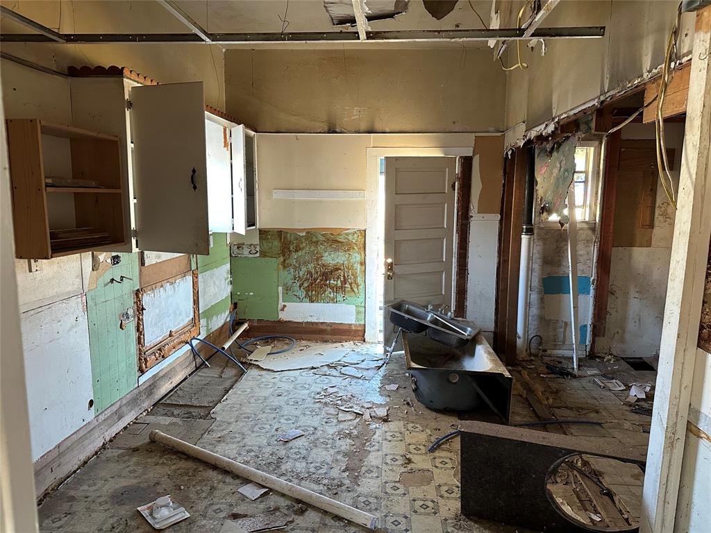 F&Sw Blundell 10 - Residential