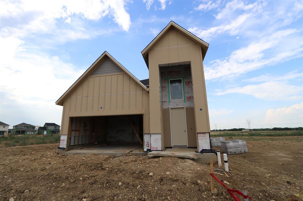 Photo 2 of 19 of 740 Rosemary Road house