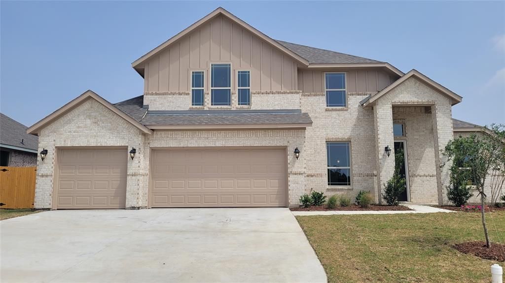 Photo of 733 Candace Drive, DeSoto, TX 75115 (MLS # 21252133)
