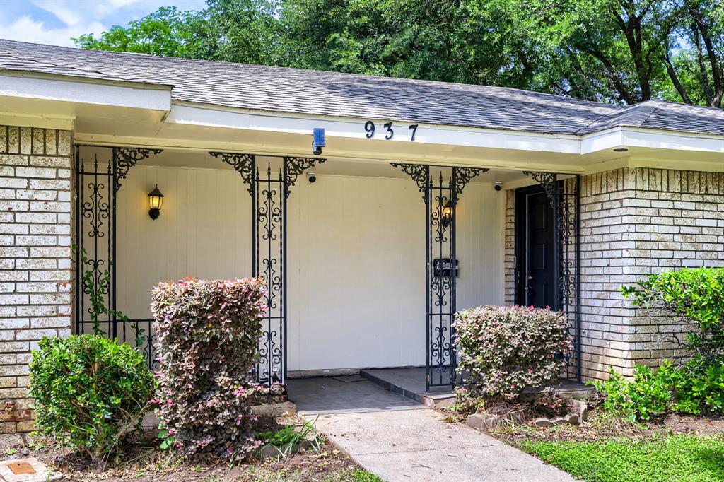 937 Birchwood Drive