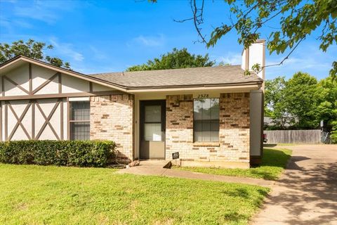2528 Indigo Lane Arlington TX 76015