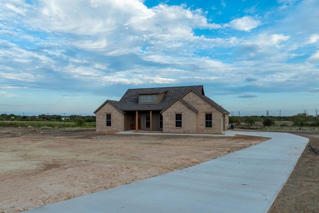 1028 Don Eve Court