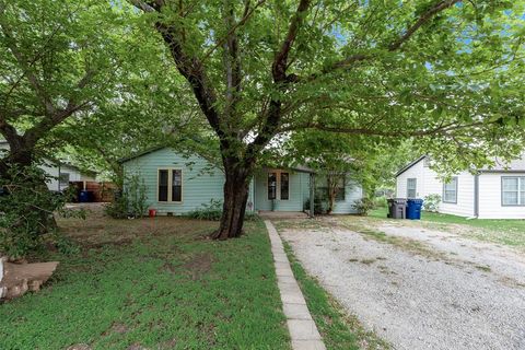 6737 Lakeside Drive Lake Worth TX 76135