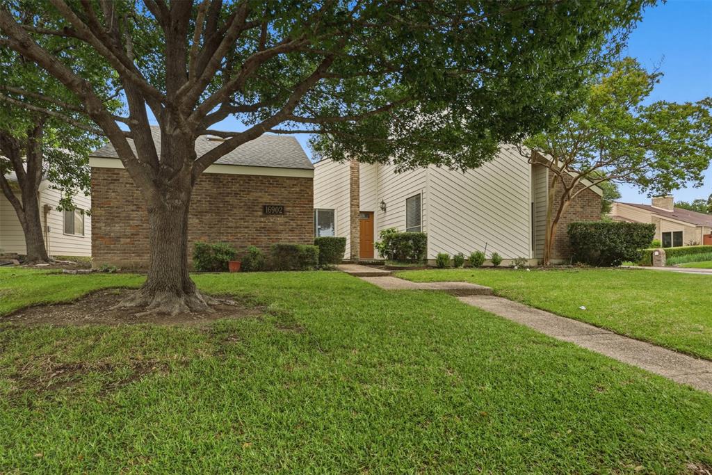16902 Davenport Court