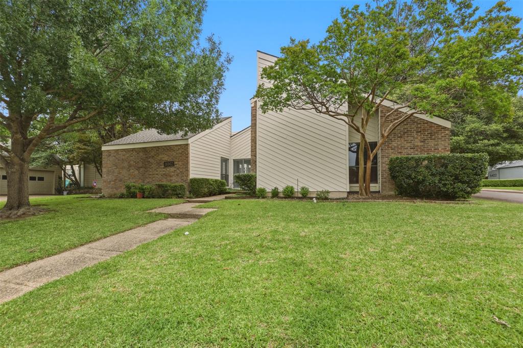 16902 Davenport Court