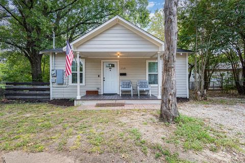 1110 N Catherine Street Terrell TX 75160