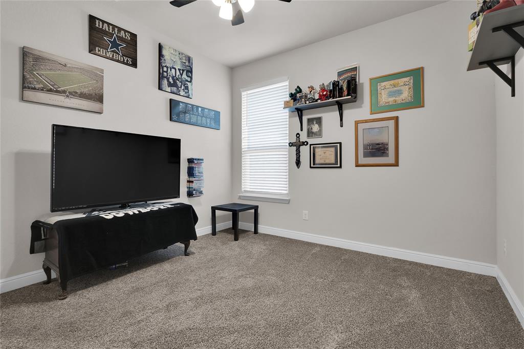 704 Blackhorse Trail