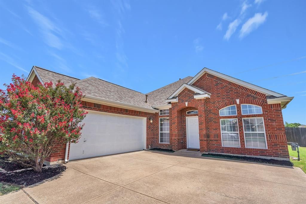 Photo of 6607 Terrace Glen Drive, Arlington, TX 76002 (MLS # 21313567)