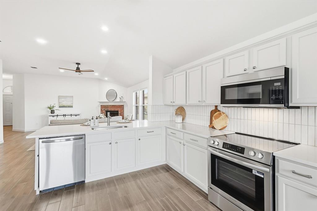 6948 Prairie Dawn Lane