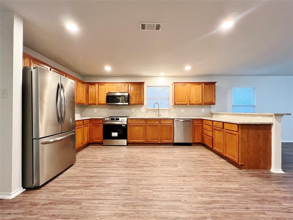 Fossil Hill Estates - Residential Lease