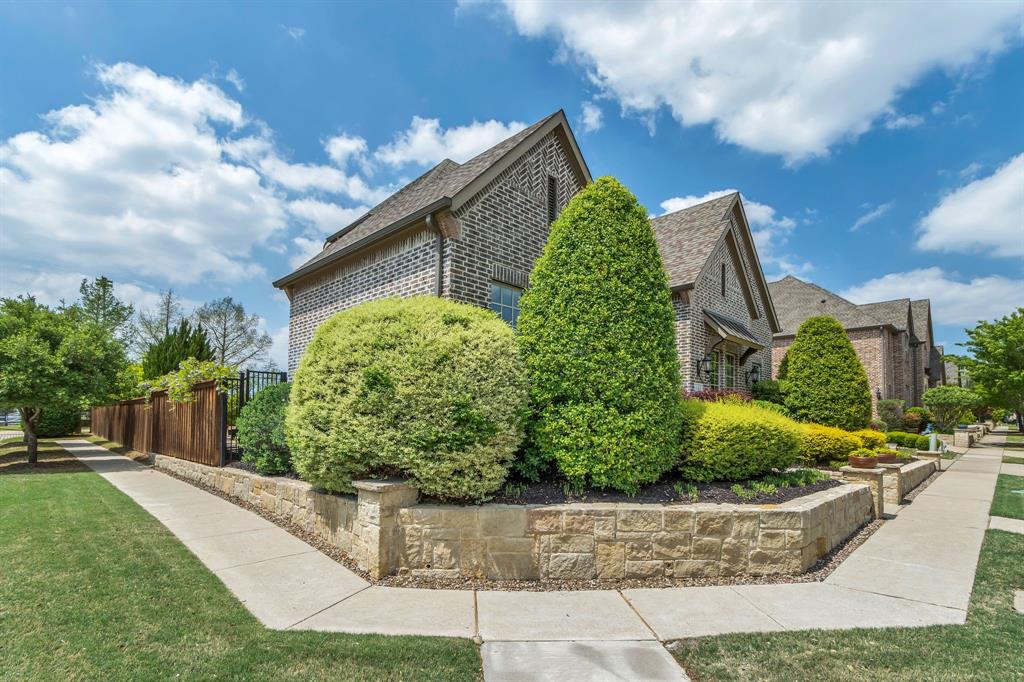 444 Francie Way