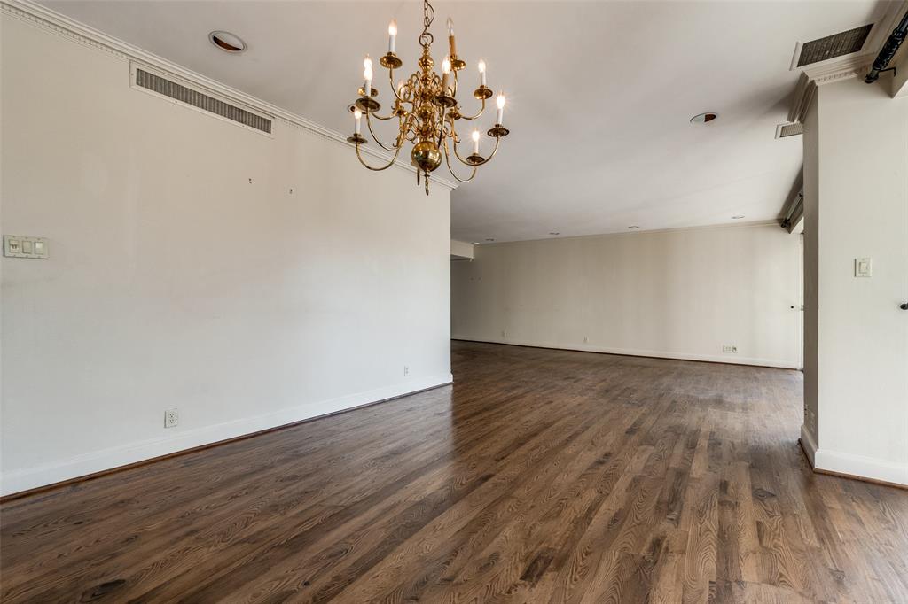 3601 Turtle Creek Boulevard T3