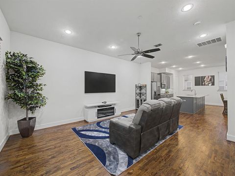 4211 Rawlins Street 252 Dallas TX 75219