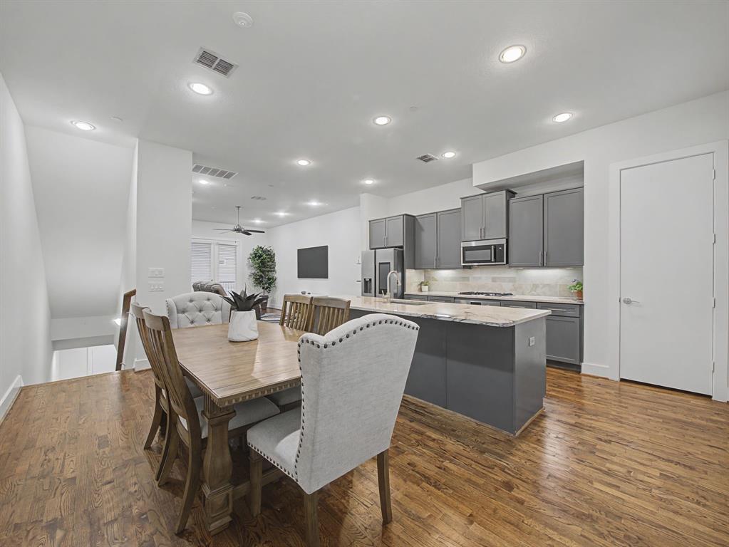 4211 Rawlins Street 252