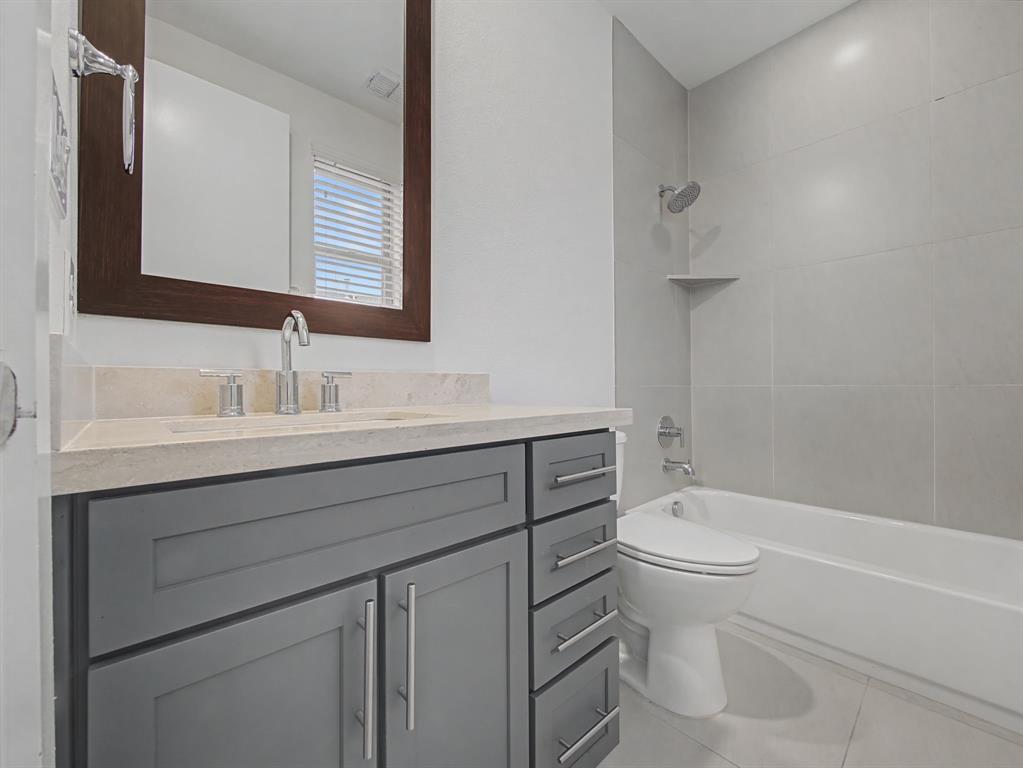 Palo Alto Twnhms Condos - Residential