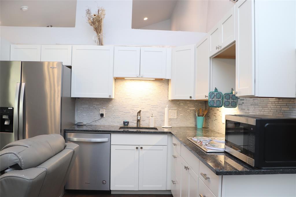 Red Bird - Residential