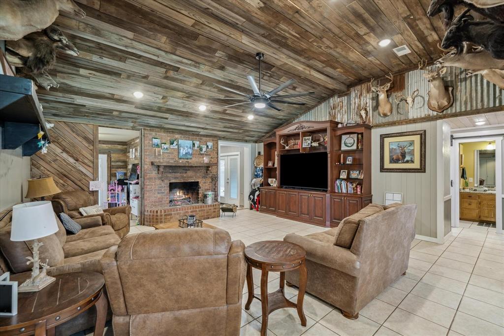 FOWLER 3 - Residential