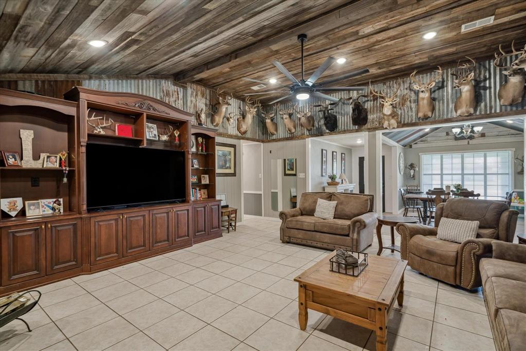 FOWLER 3 - Residential