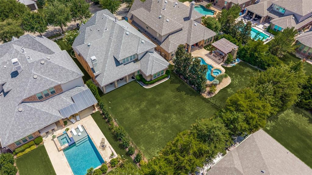 5804 River Highlands Drive