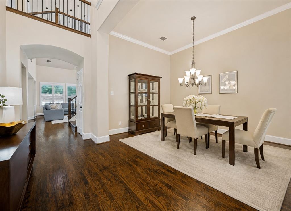 5804 River Highlands Drive