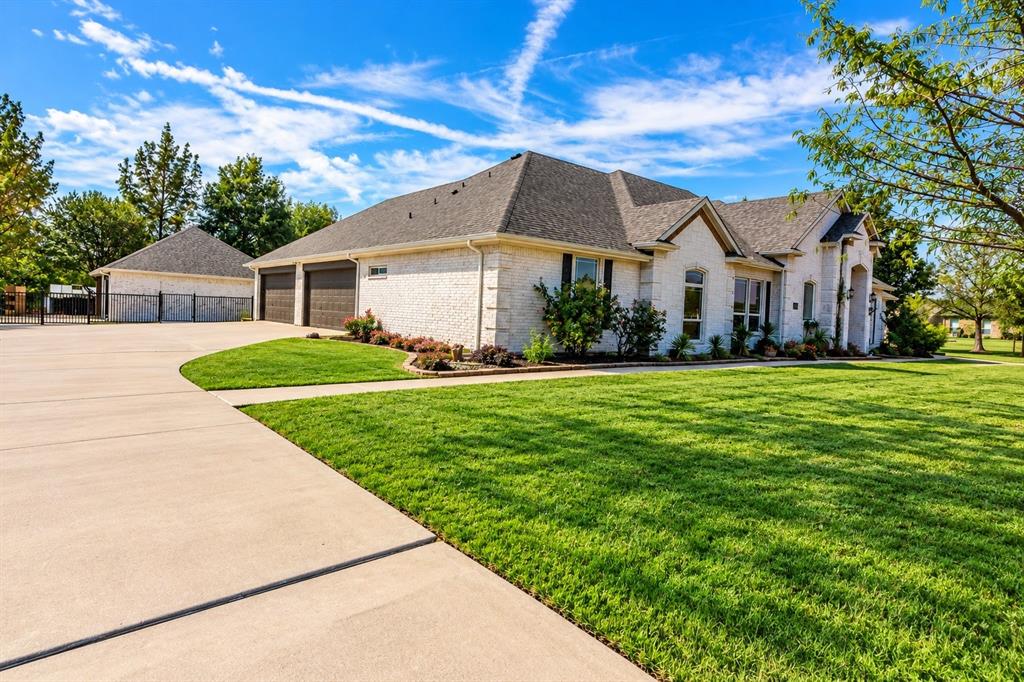 4000 Meadow View Circle