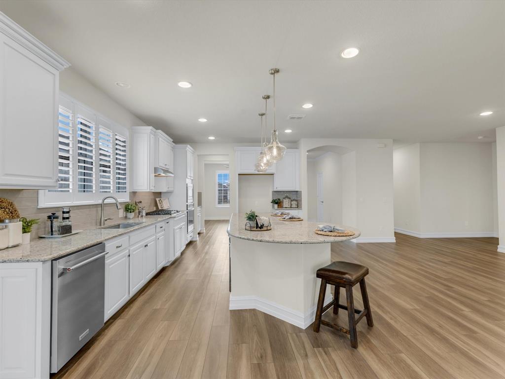 7608 Redwood Forest Lane