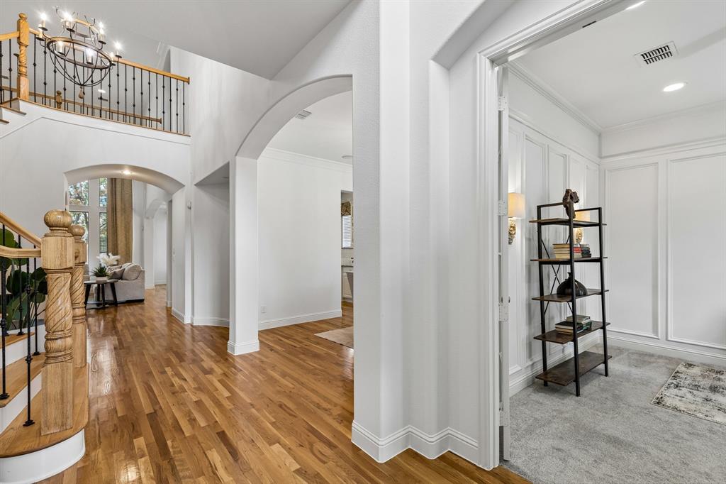 605 Royal Glen Drive