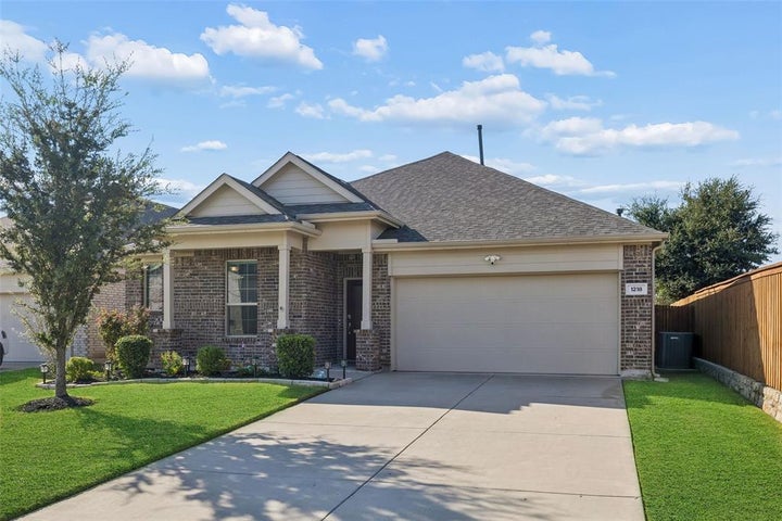 Photo 1 of 31 — 1218 Seurat Court, Little Elm, TX 75068