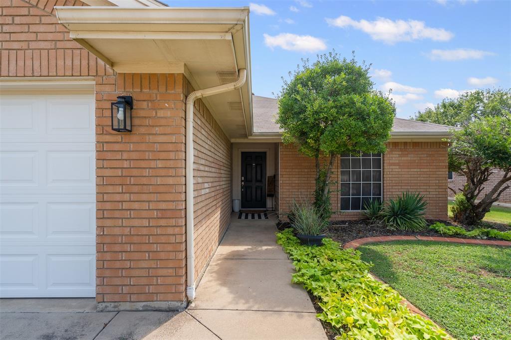 137 Blue Wood Drive