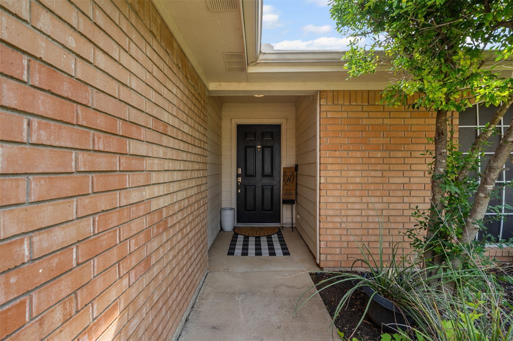 137 Blue Wood Drive