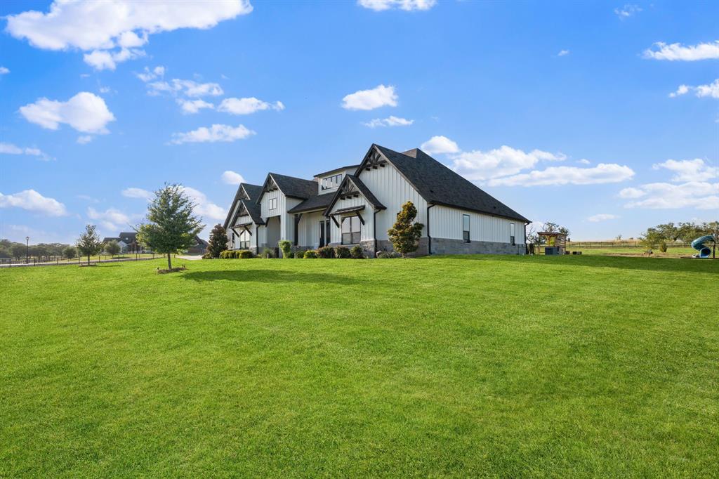 412 Royal Santana Run