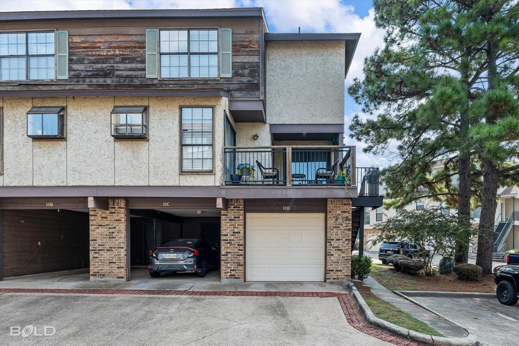 Suite 13-B Fairfield Xing - Residential Lease