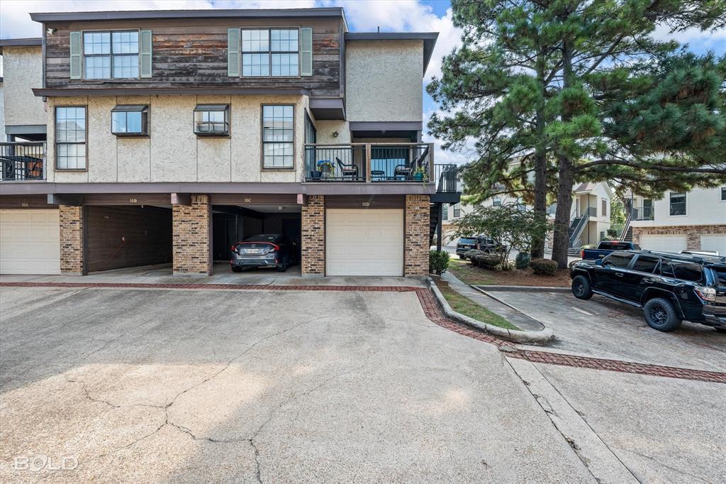 Suite 13-B Fairfield Xing - Residential Lease