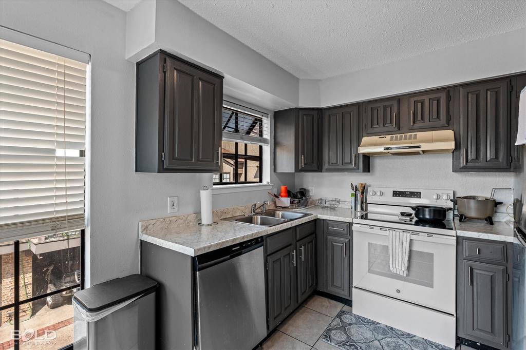 Suite 13-B Fairfield Xing - Residential Lease