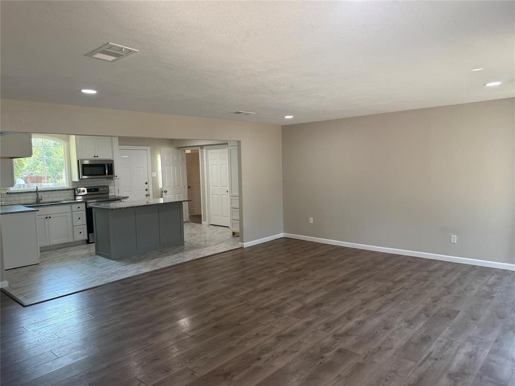 2402 Norwood Drive