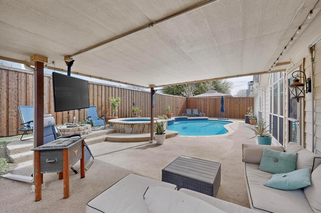 Thousand Oaks Ph III - Residential