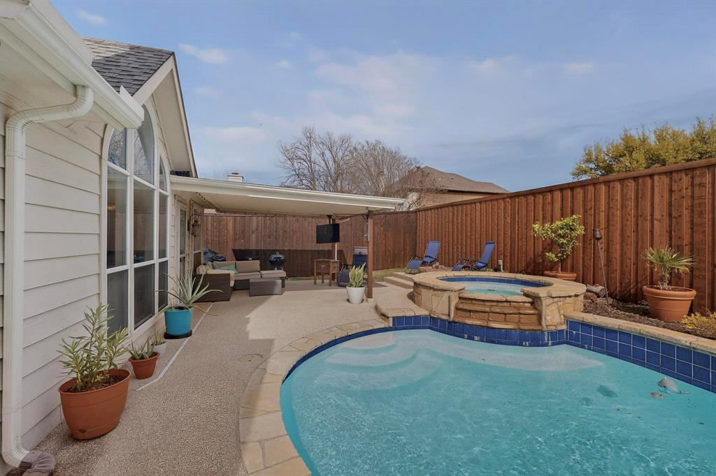 Thousand Oaks Ph III - Residential