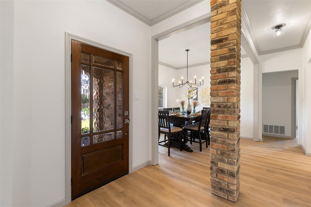 1208 Serenade Lane