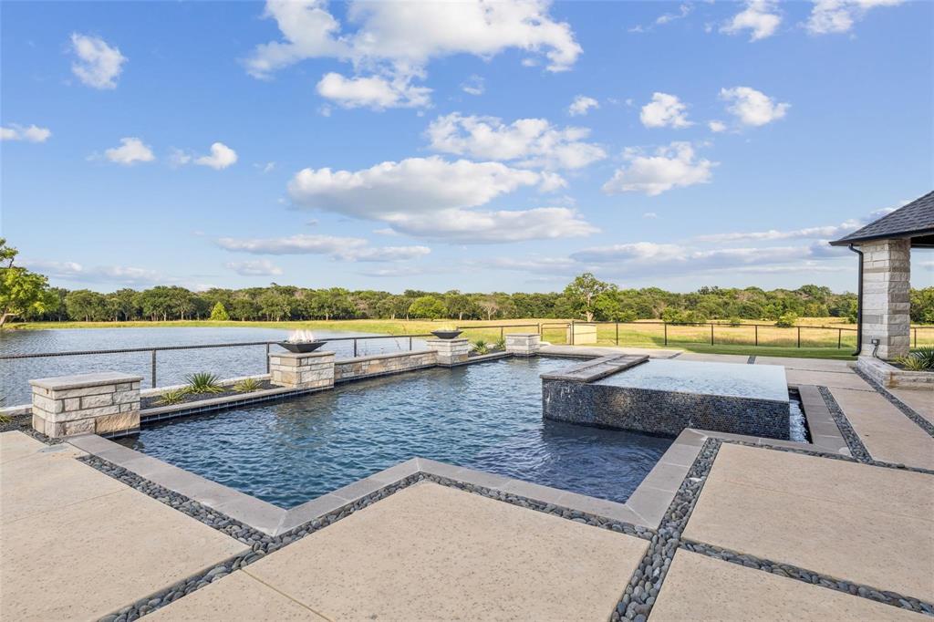 J Simpson - Residential