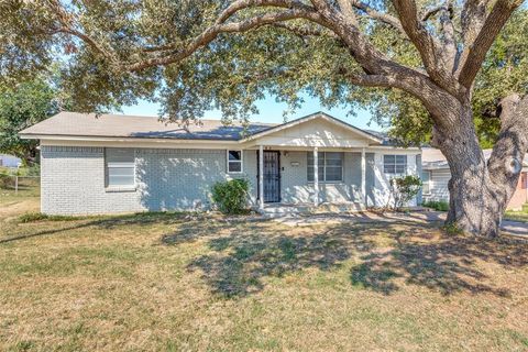 1708 S Cravens Road Fort Worth TX 76112
