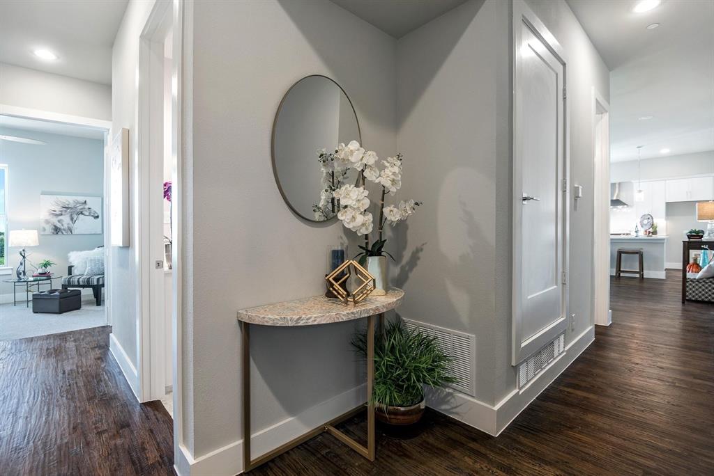 770 N Plano Road 303