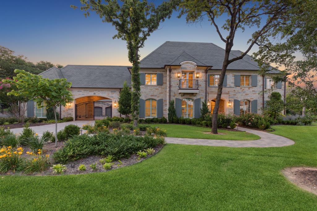 1806 Scenic Circle
