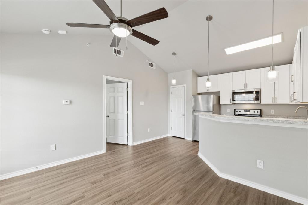 6108 Abrams Road 523
