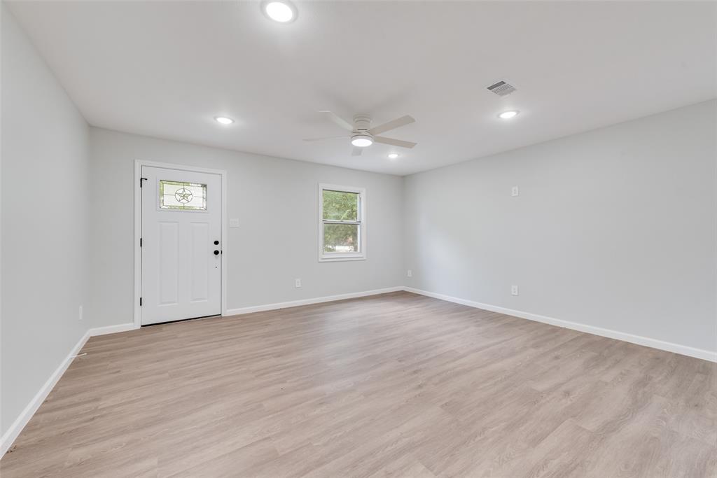 409 E Parkerville Road