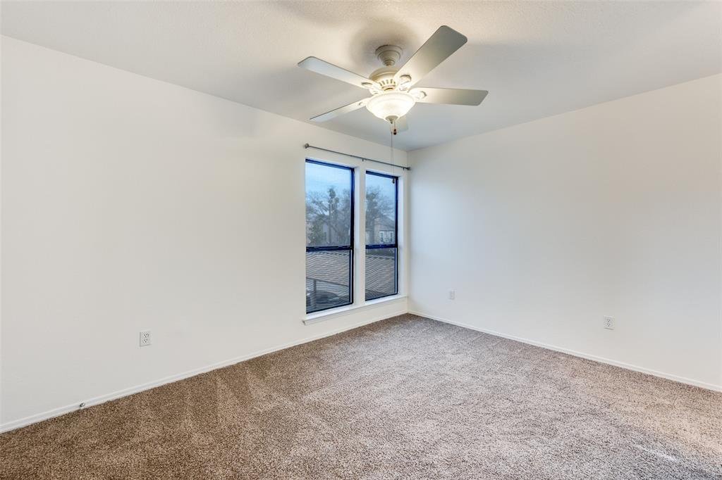 Wellington Place I Condos - Residential