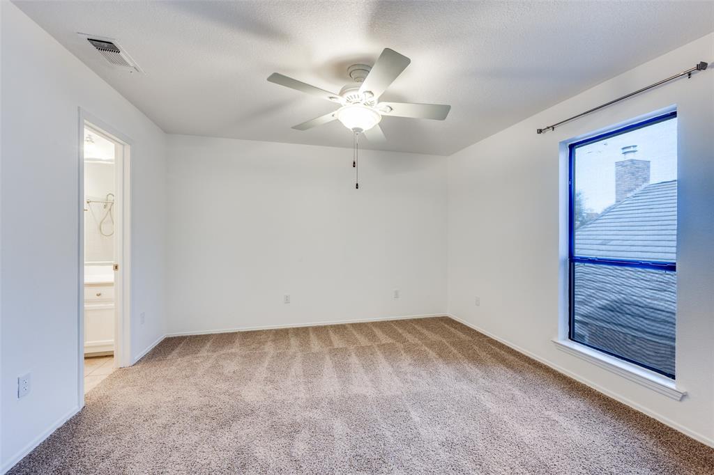 Wellington Place I Condos - Residential