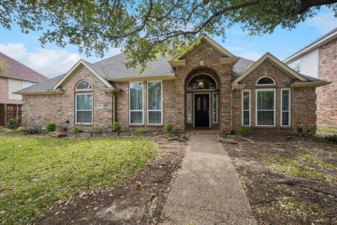 3852 Walden Way Dallas TX 75287
