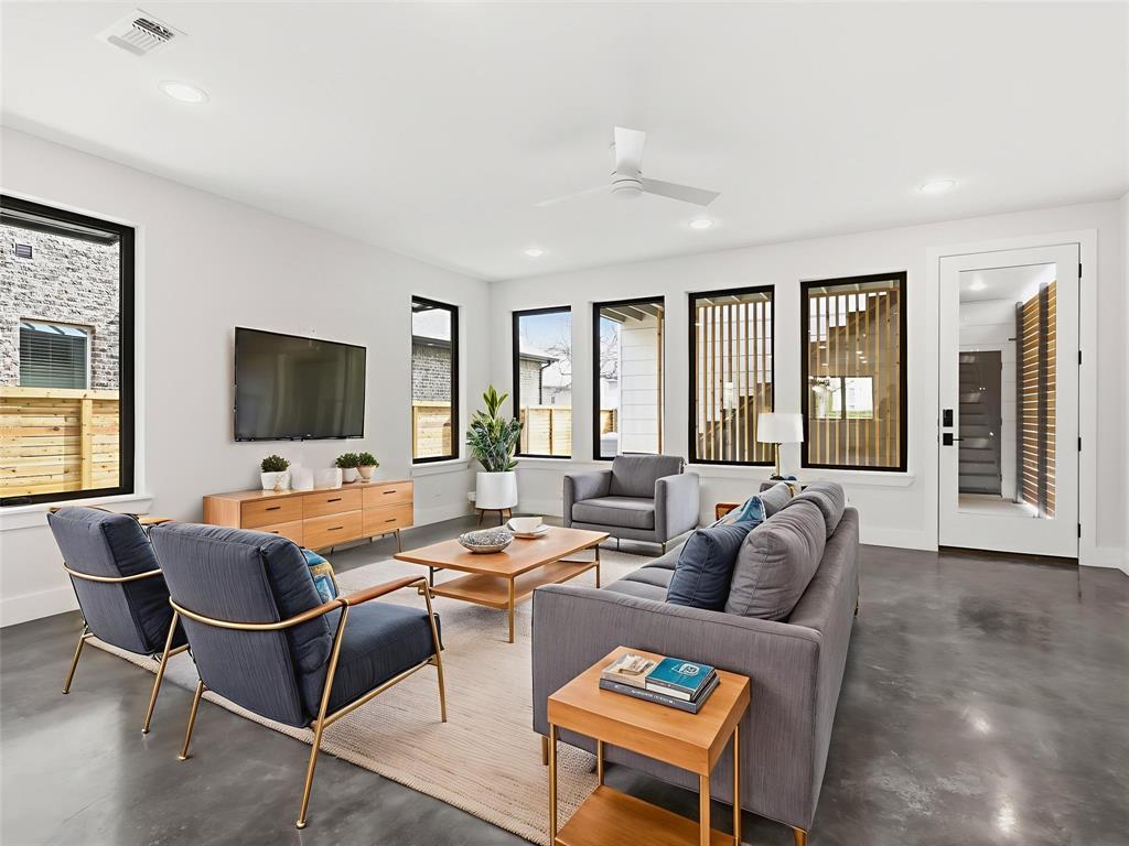 Chamberlain Arlington Heights - Residential