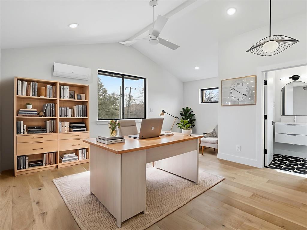 Chamberlain Arlington Heights - Residential