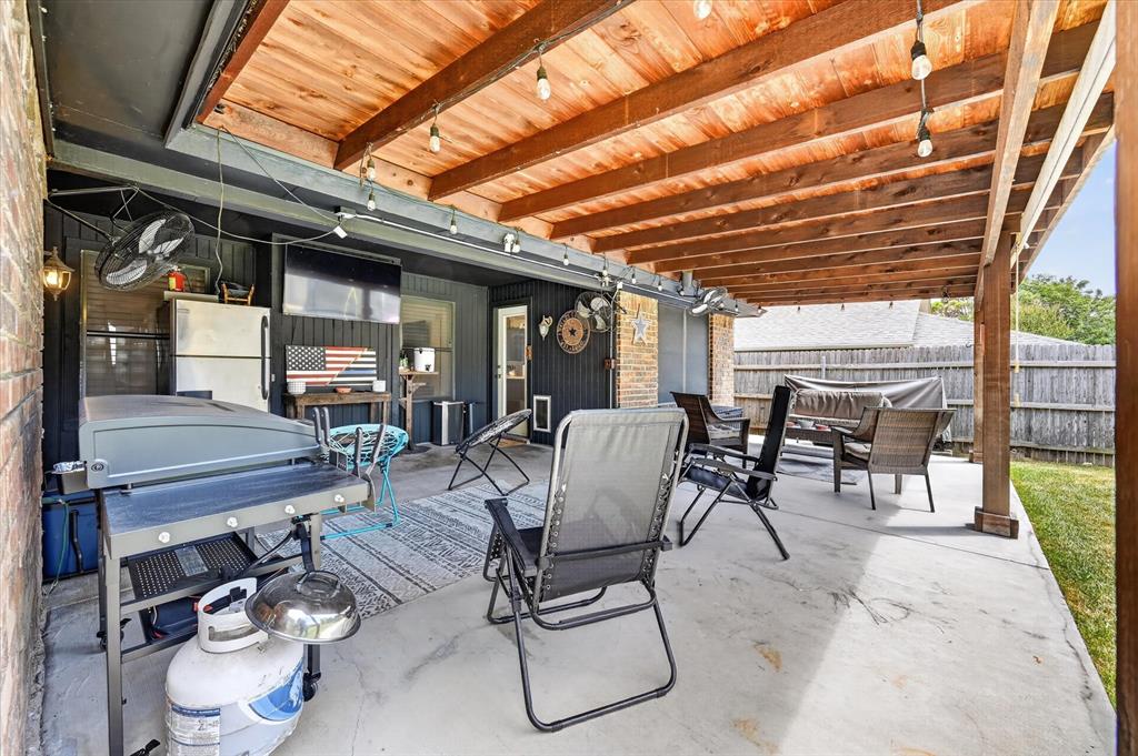 8233 Willis Lane